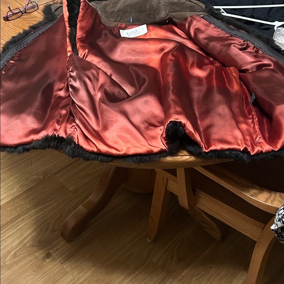 Andrew Marc Vintage Opossum Vest EUC Size Medium - Picture 5 of 5